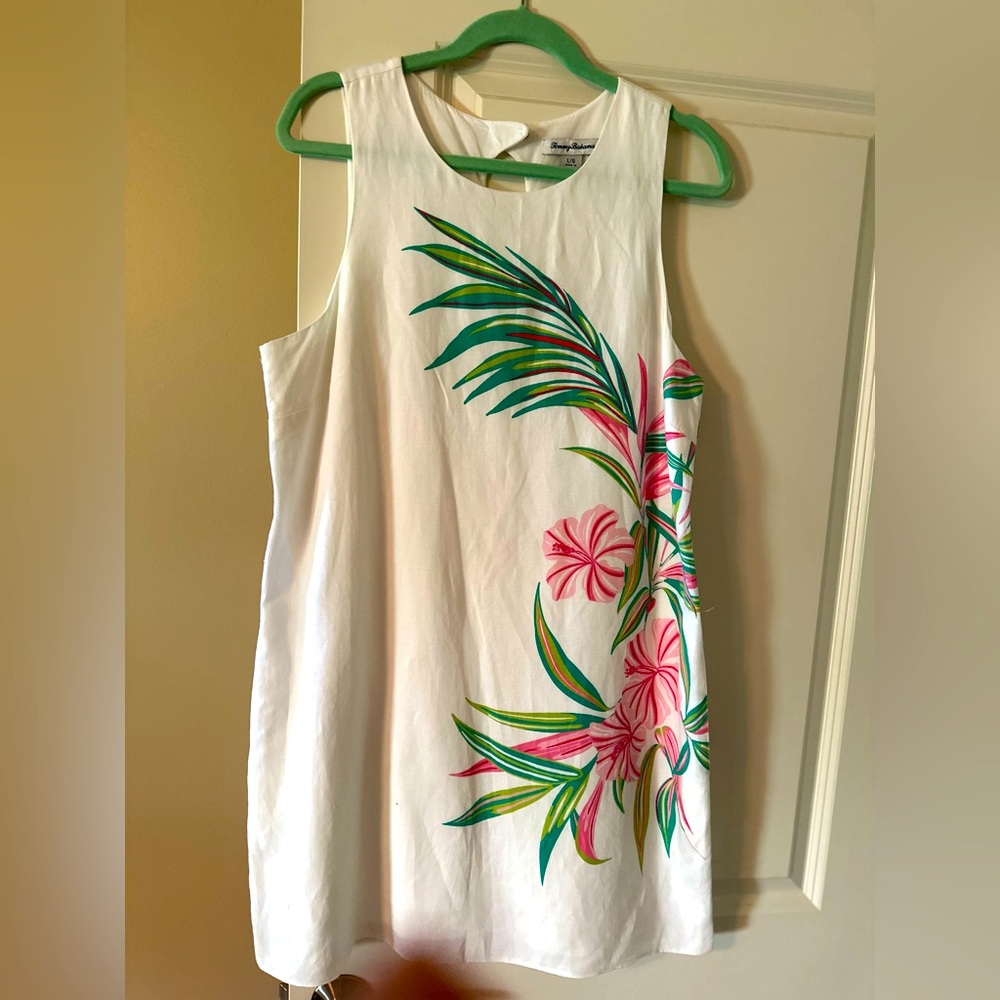 Beautiful large Tommy Bahama linen shift